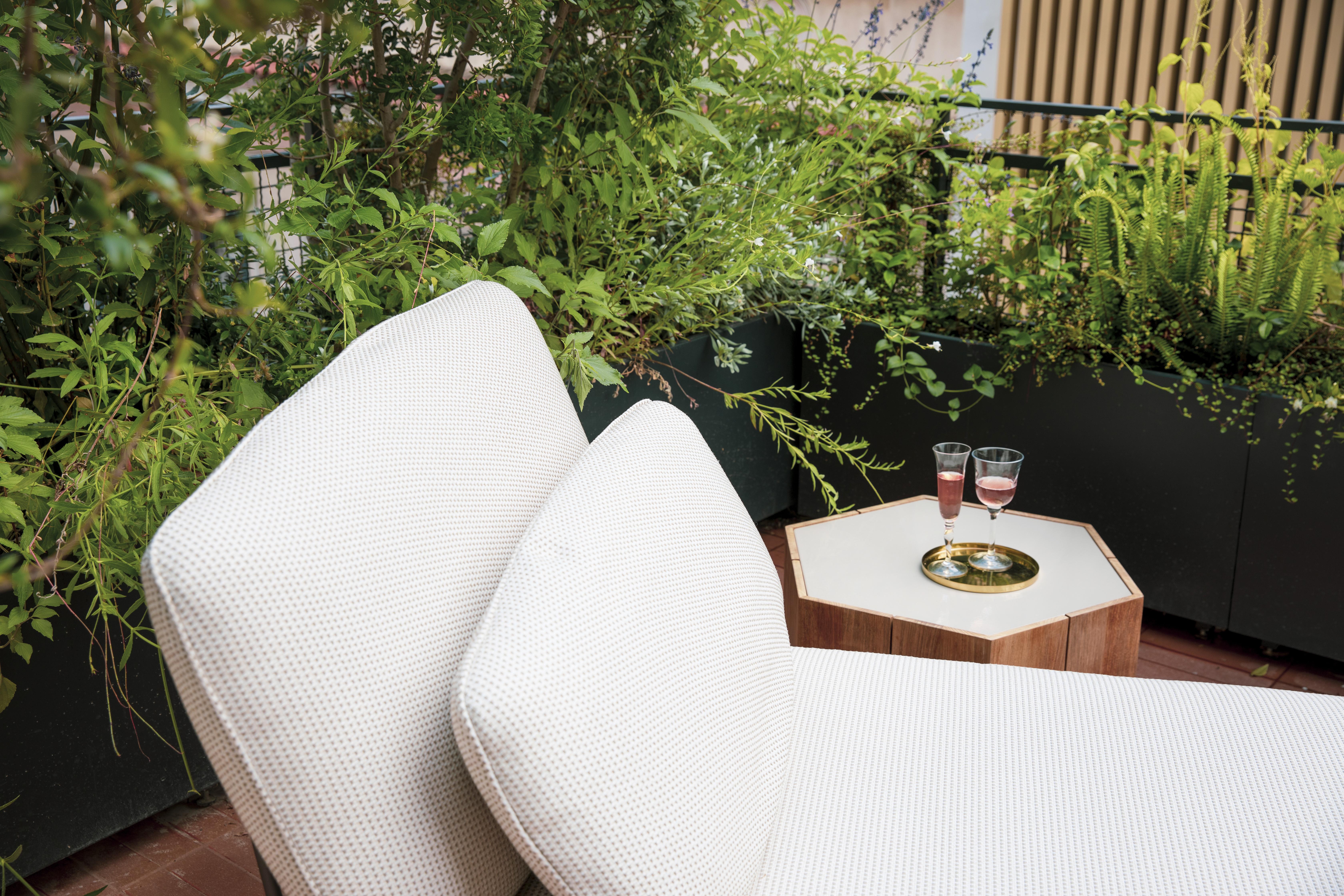 Hotel Gatsby Atény Exteriér fotografie A balcony in Barcelona