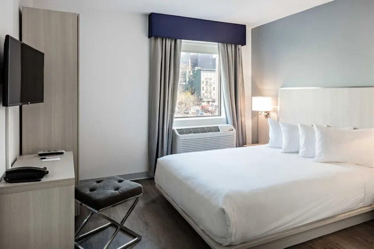 Hotel Gatsby Atény Exteriér fotografie A room at the Hotel 373 Madison